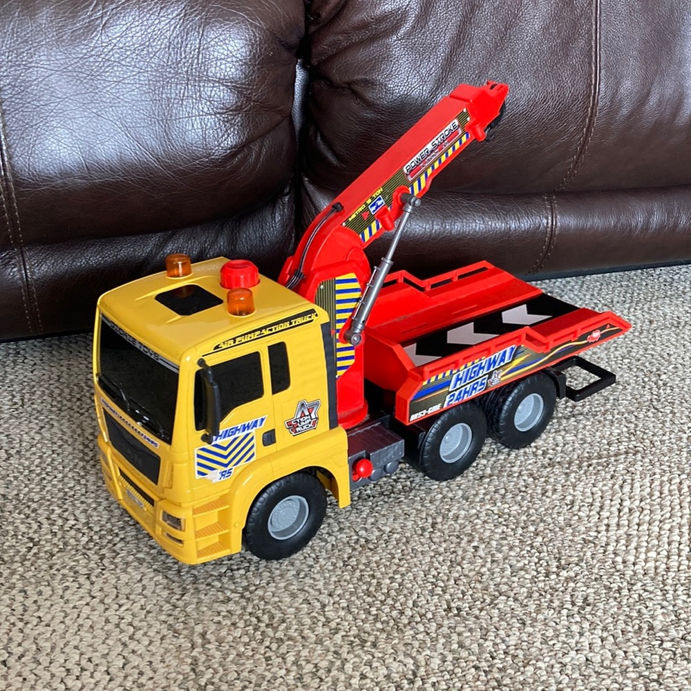 Air pump, action truck